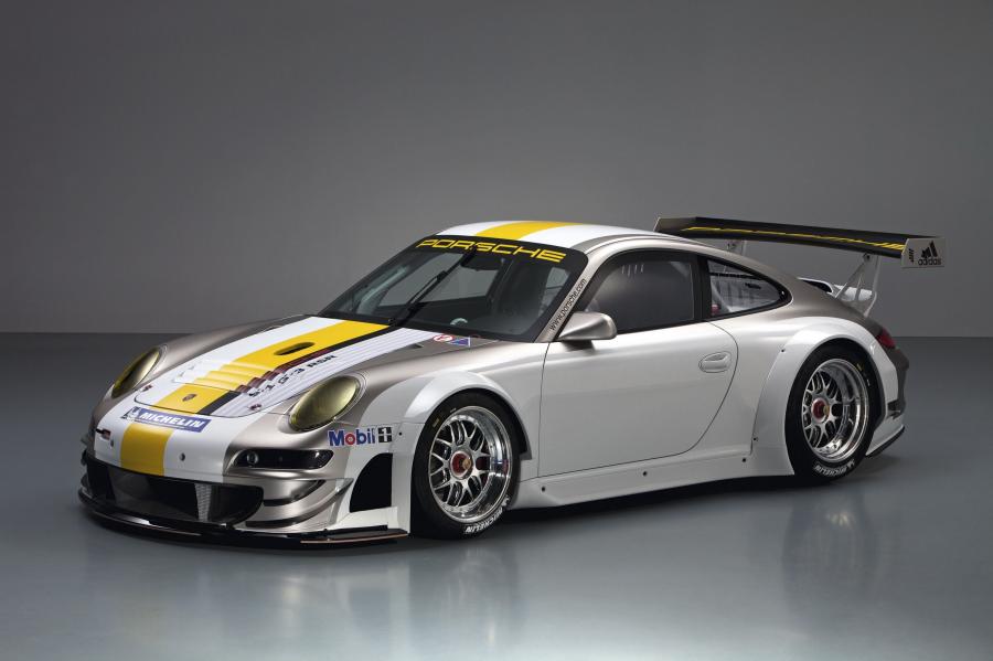  Porsche 911 GT3 RSR 2011 года  (фото 1 из 24)